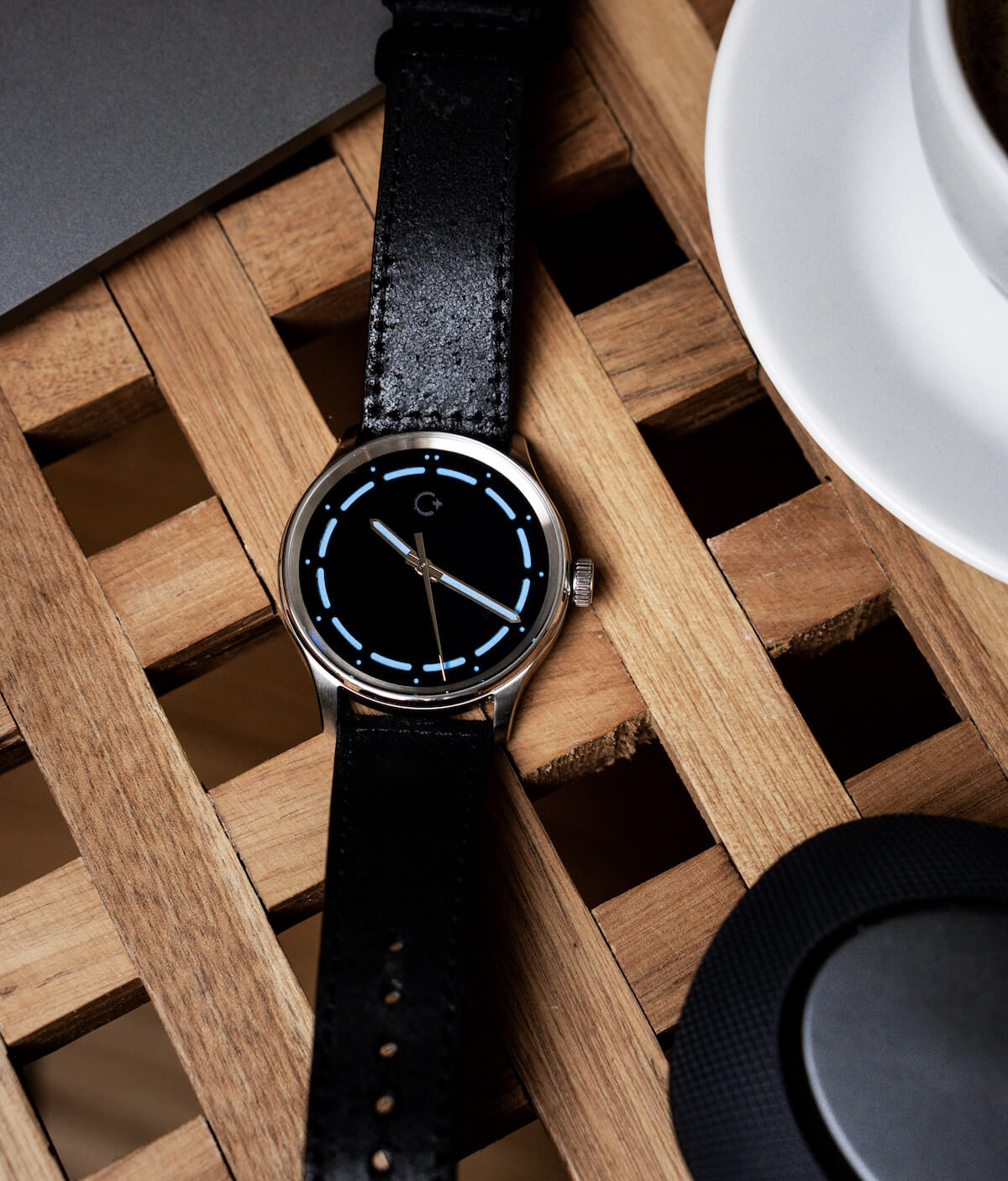 NanoBlack watch from Chronotechna, super black watch face, elegant designer swiss watch, černé pánské hodinky, elegantní hodinky pro muže