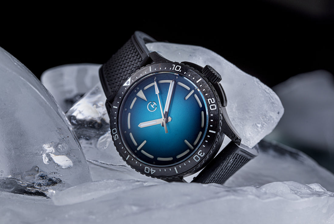 Limited edition born for a record dive under a frozen surface ...