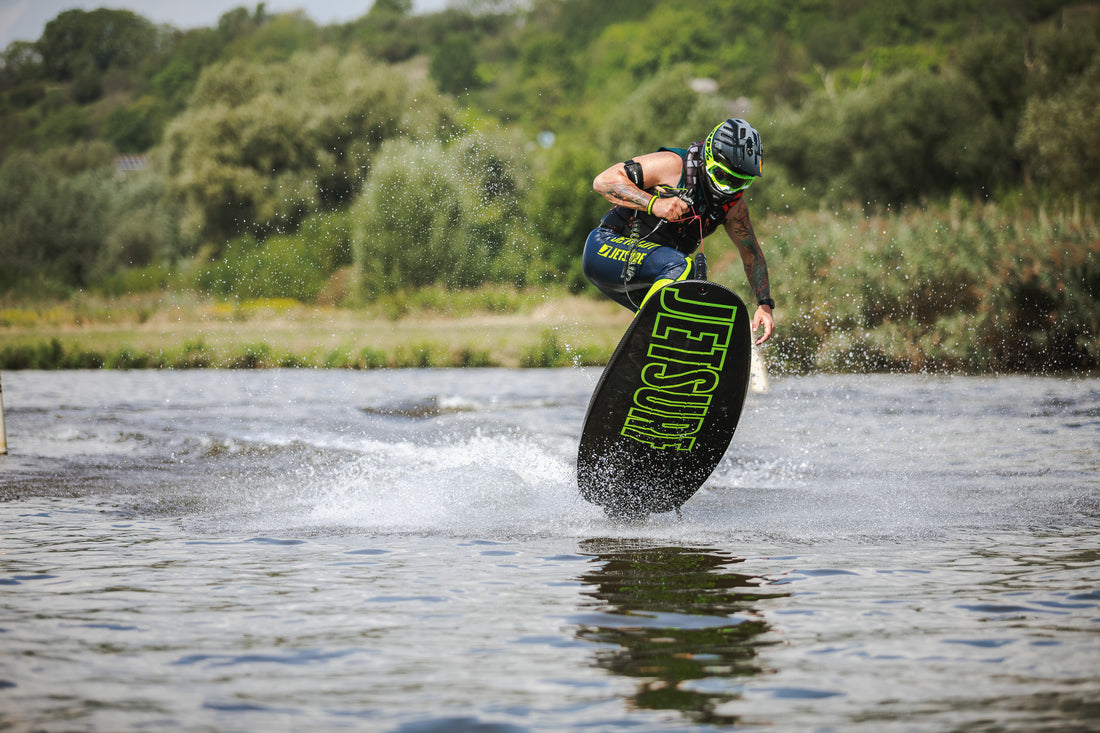 Testing full of adrenaline: With the SeaQuest Dive Watch on JetSurf